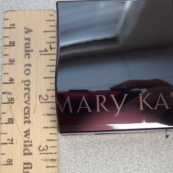 Mary Kay Mini Compact NEW - Picture 6 of 7